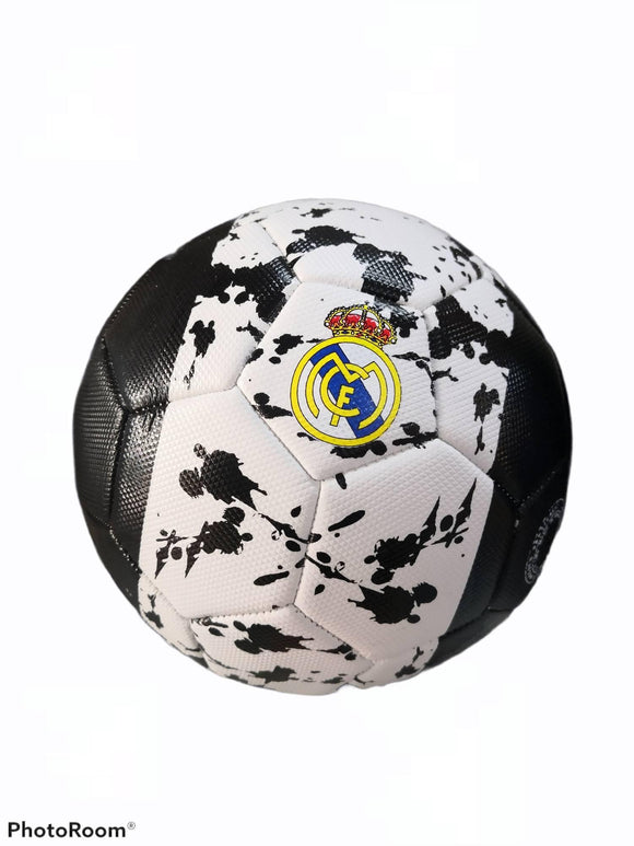 Crno bela kožna lopta Real Madrid - Crno bela kožna lopta Real Madrid