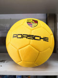 Žuta kožna fudbalska lopta Porches - Žuta kožna fudbalska lopta Porches