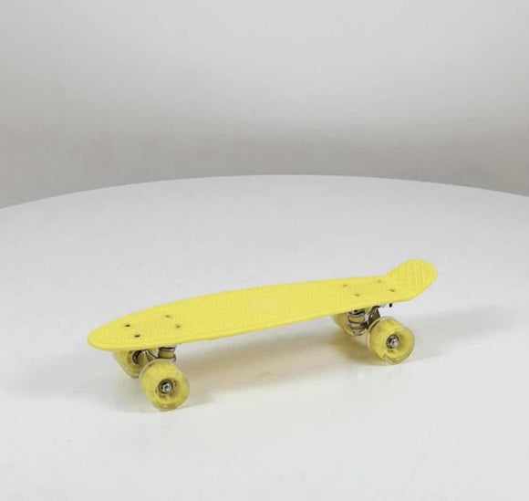 Skejtbord penibord skejt žuti sa svetlećim točkićima - Skejtbord penibord skejt žuti sa svetlećim točkićima
