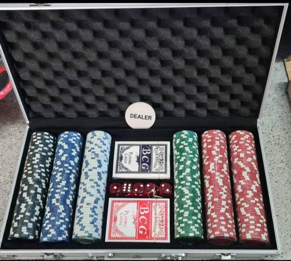 Čipovi za poker 300 kom - sa dva špila karata i koferom - Čipovi za poker 300 kom - sa dva špila karata i koferom