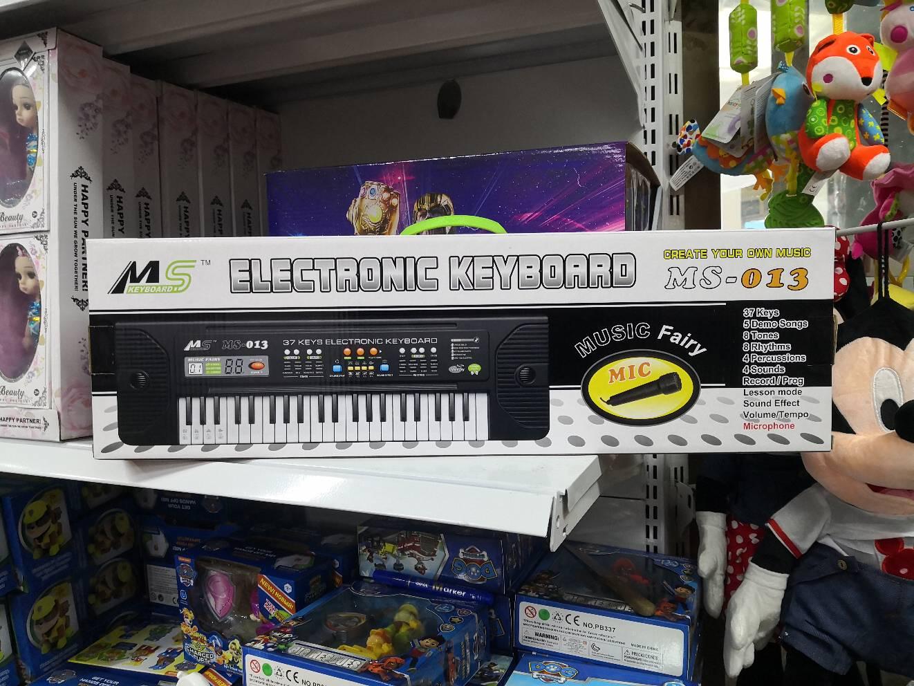 Sintisajzer sa mikrofonom i 37 dirki MS-013 - Sintisajzer sa mikrofonom i 37 dirki MS-013