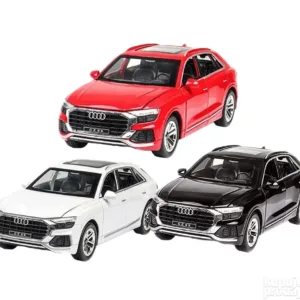 Audi Q8 1/24 metalni muzički auto