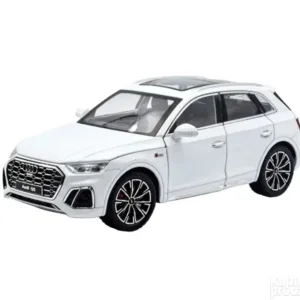 Audi Q5 S-line 1:24 beli metalni auto