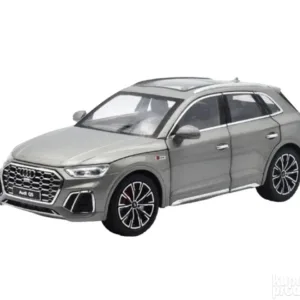 Audi Q5 S-line 1:24 sivi metalni auto