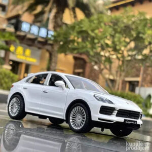 Porche Cayenne S 1/24 Bela